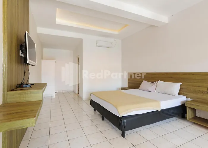 Hotel Pulau Bali Redpartner